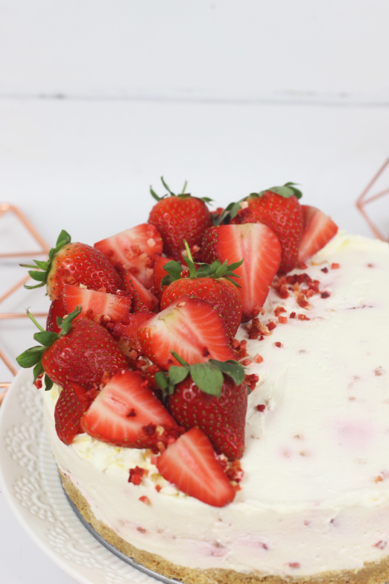 Strawberry And Prosecco Cheesecake - Kayleigh Zara